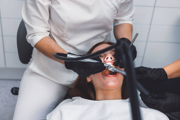 Best Emergency Tooth Extraction in Albany, IN